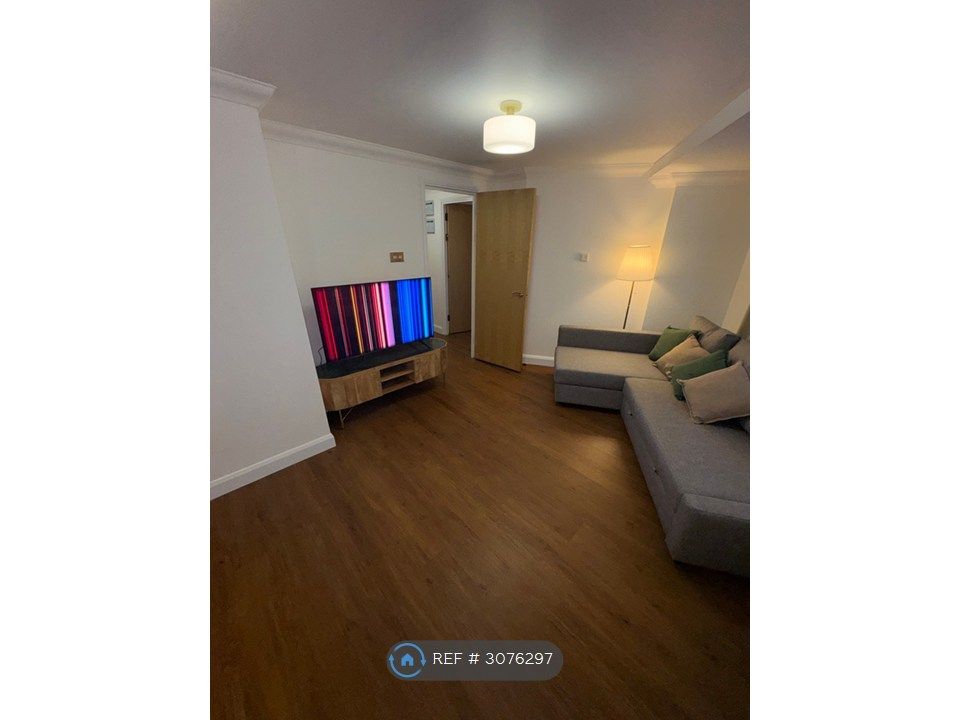 Property photo 3 of 27