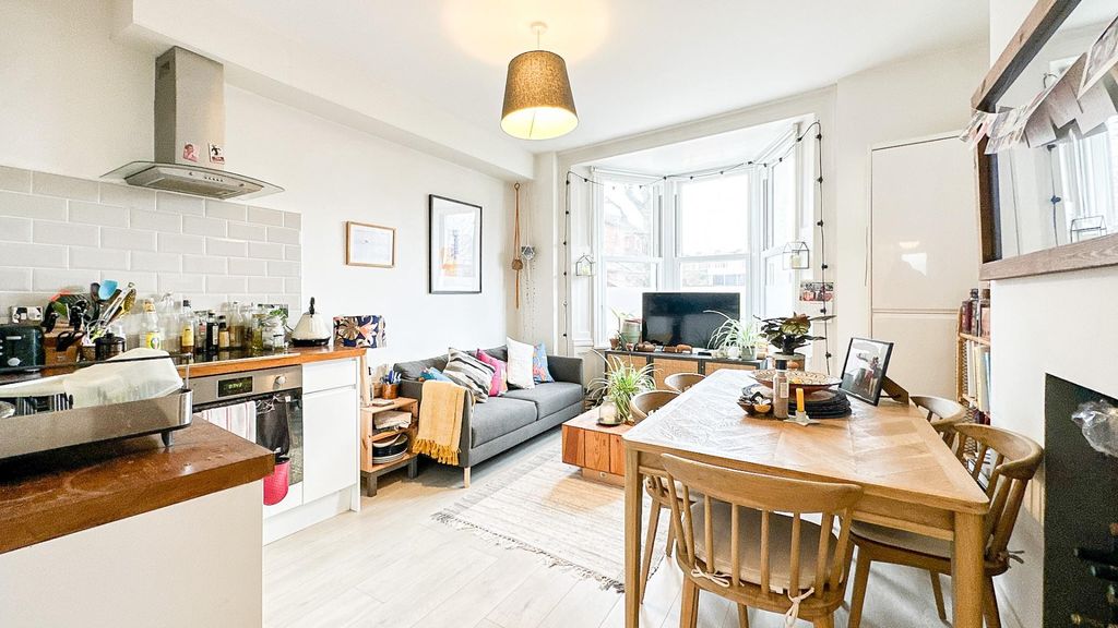 Property photo 1 of 8 Untitled-2225.Jpg