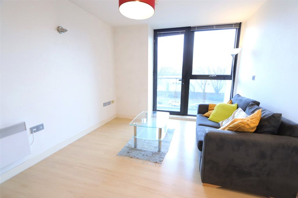 Property photo 3 of 7 Picture No. 13