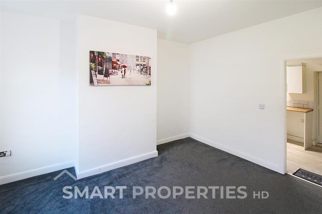 Property photo 2 of 9 Living Room