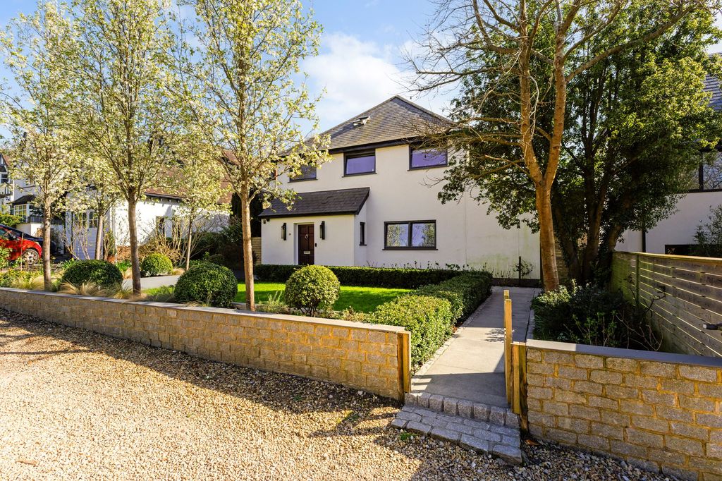 Property photo 1 of 39