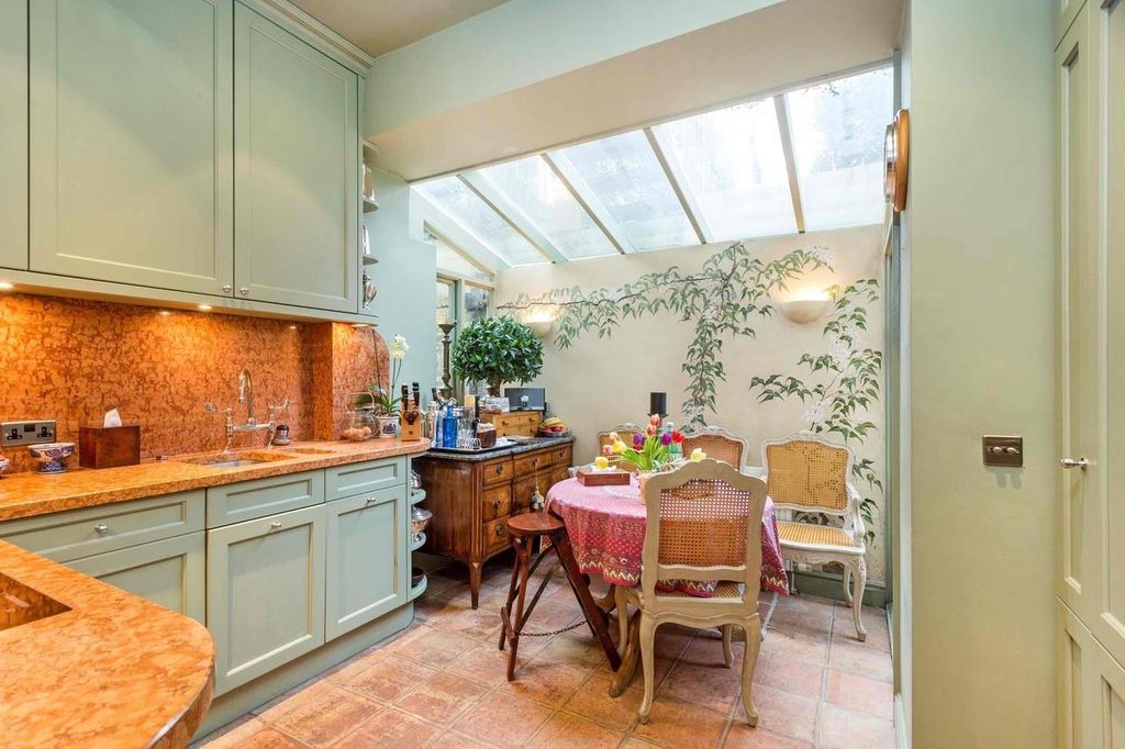 Property photo 3 of 17 13.Jpg