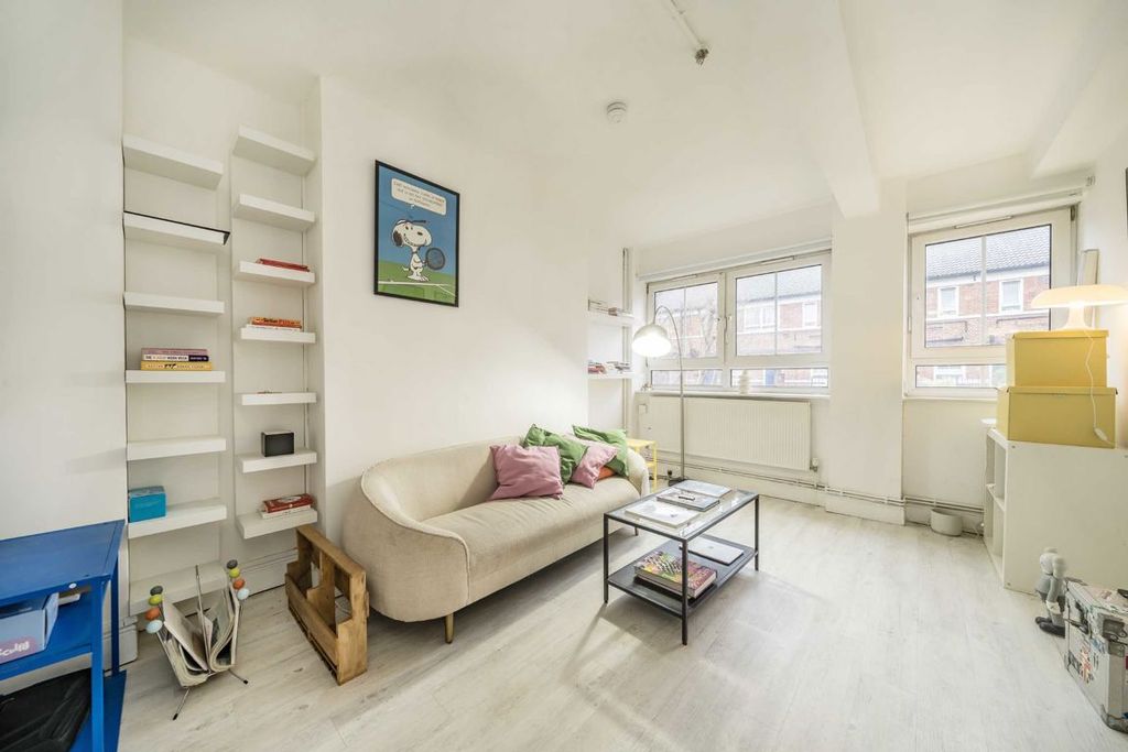 Property photo 1 of 6