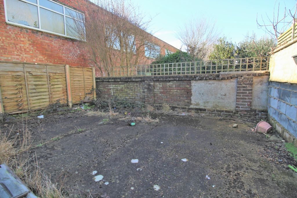 Property photo 2 of 13 78