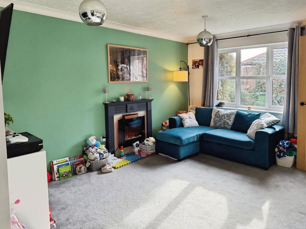 Property photo 2 of 19