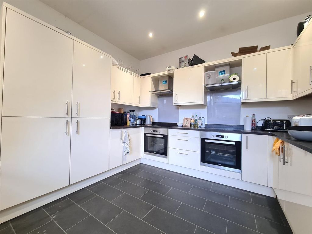 Property photo 2 of 8 Img-20251111-Wa0187.Jpg