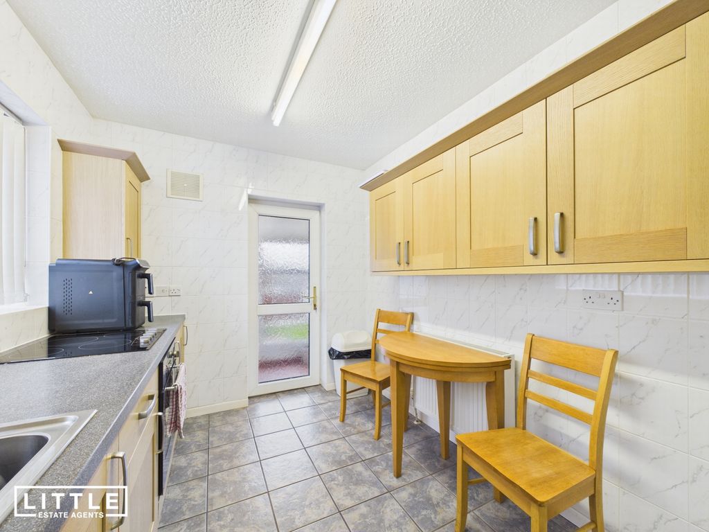 Property photo 3 of 19 Photo 9