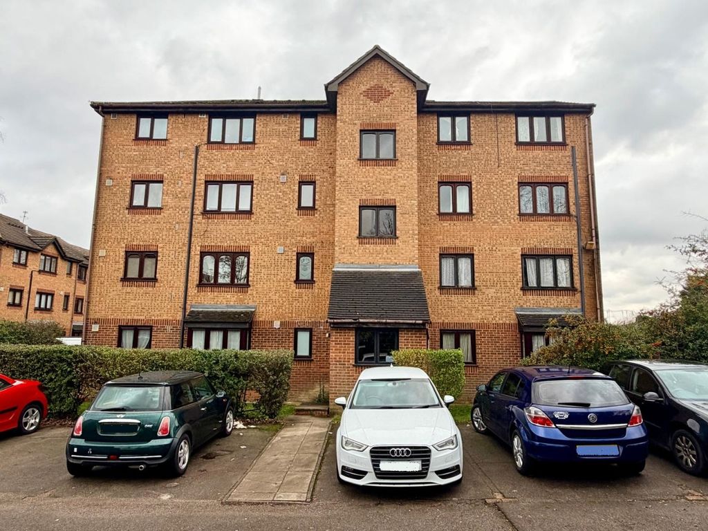 Property photo 1 of 6 4814550