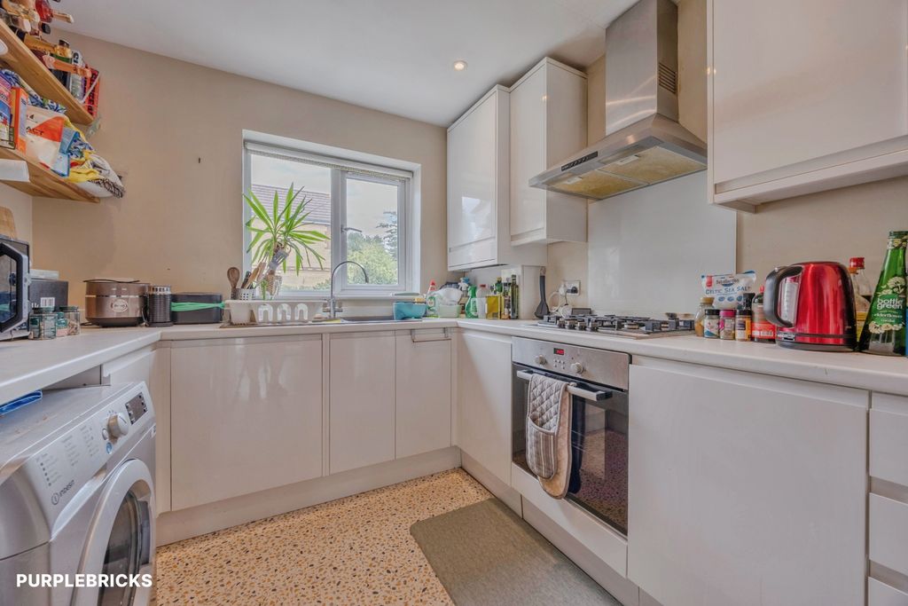 Property photo 3 of 15 Kitchen