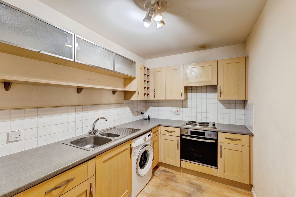 Property photo 3 of 15