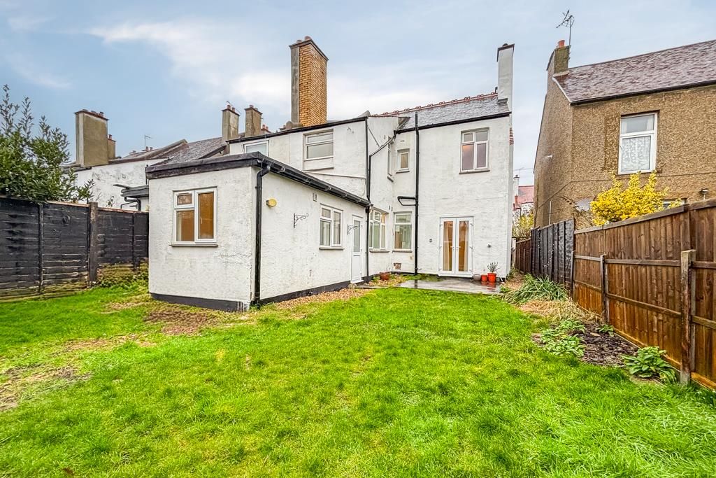 Property photo 2 of 17 Garden