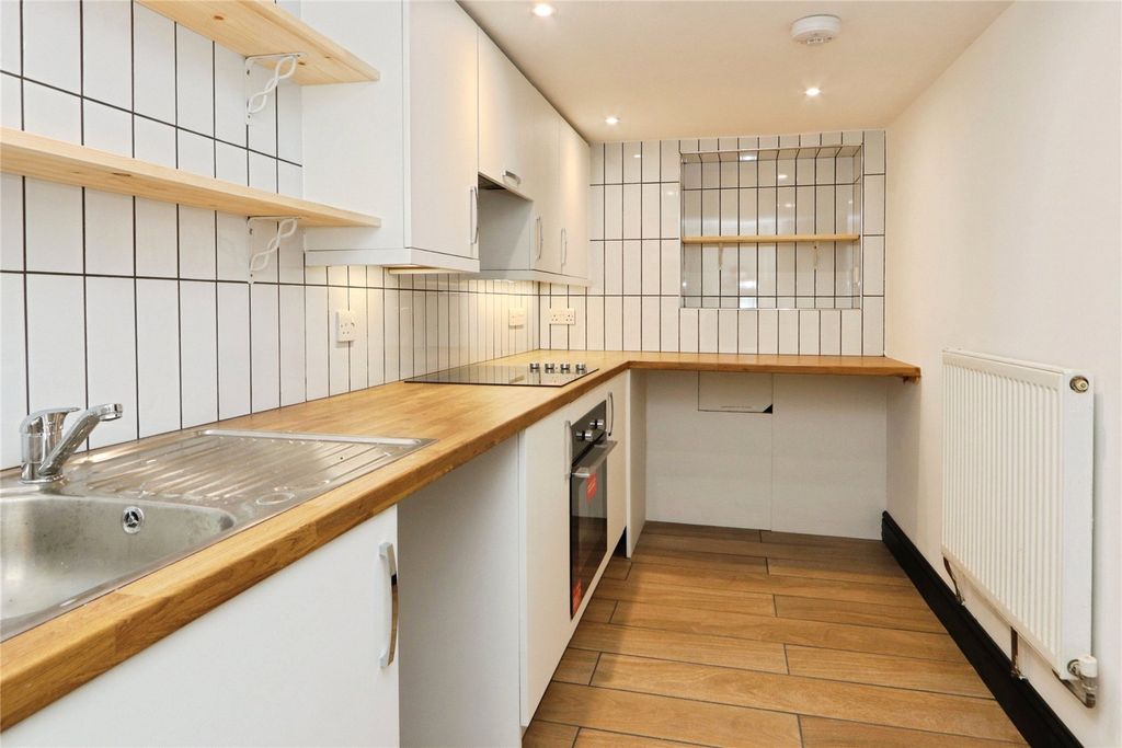 Property photo 3 of 10 Picture No. 07