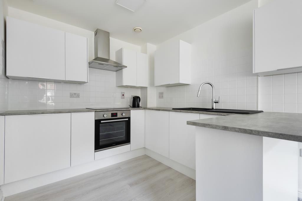 Property photo 1 of 10 Kitchen