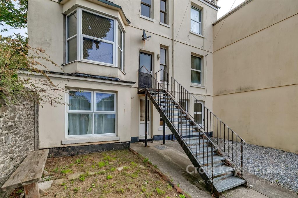 Property photo 2 of 14 Plymouth