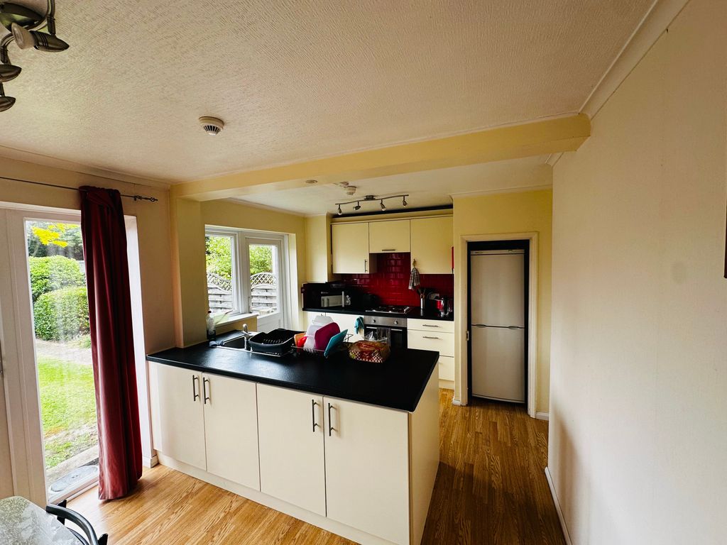 Property photo 3 of 8