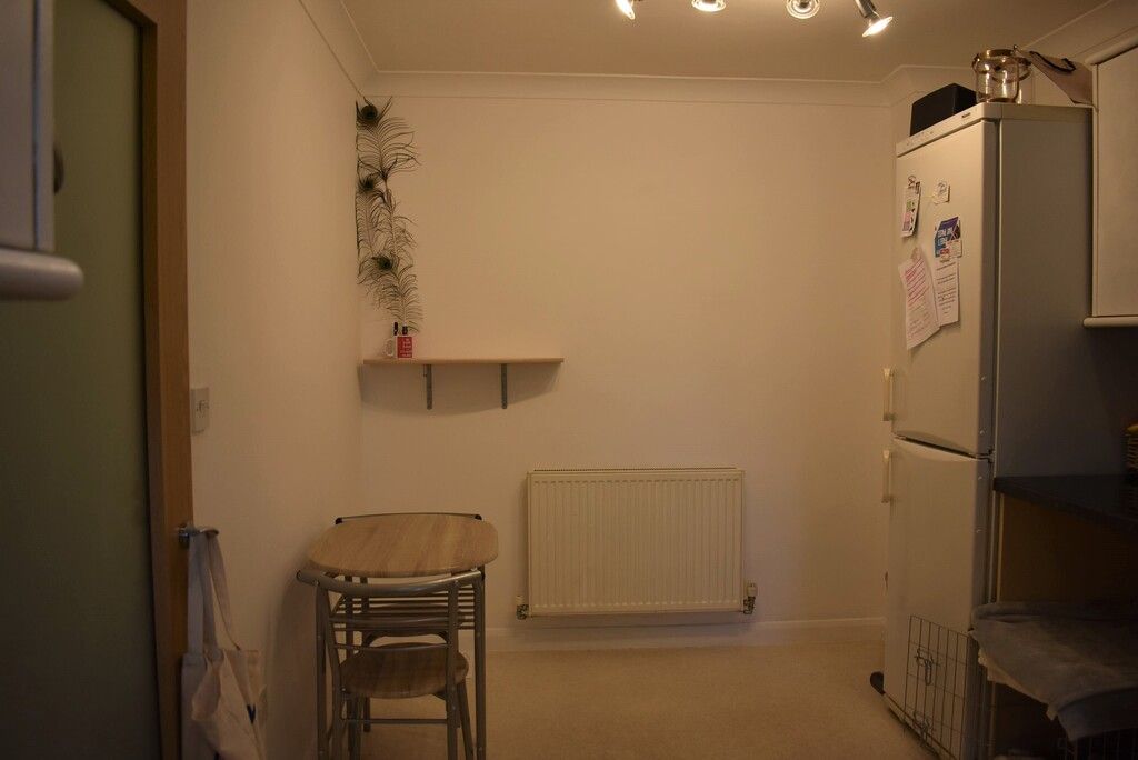 Property photo 3 of 14 Kitchen