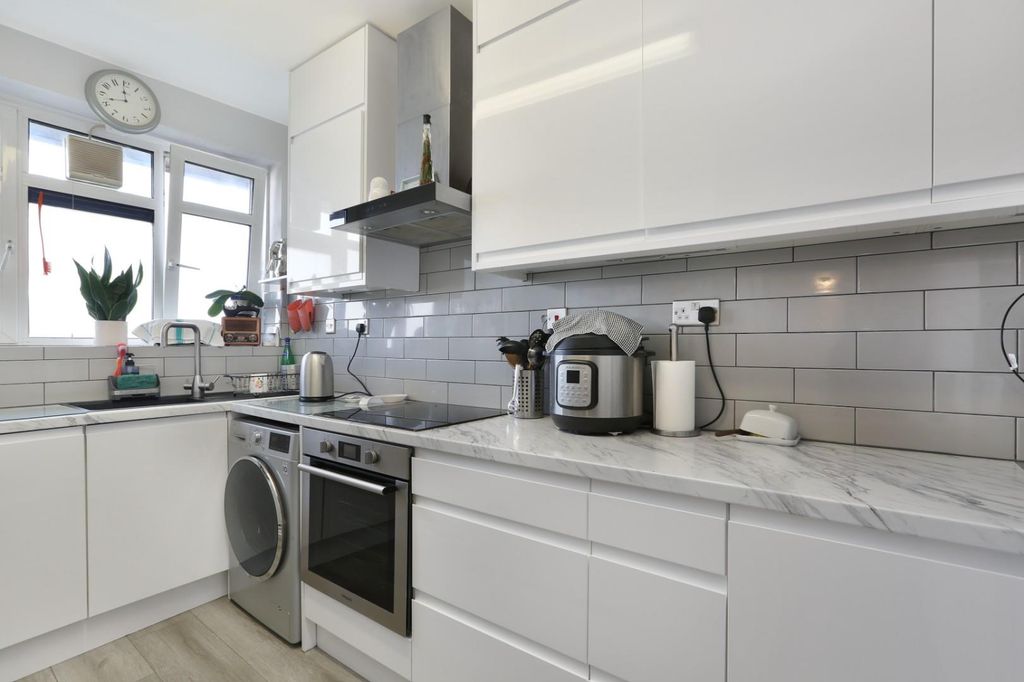 Property photo 2 of 12 Ach_1289 (1).Jpg