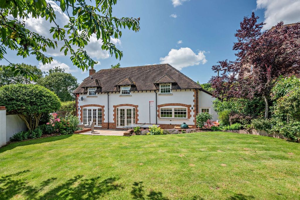 Property photo 1 of 14 Hurst Cottage