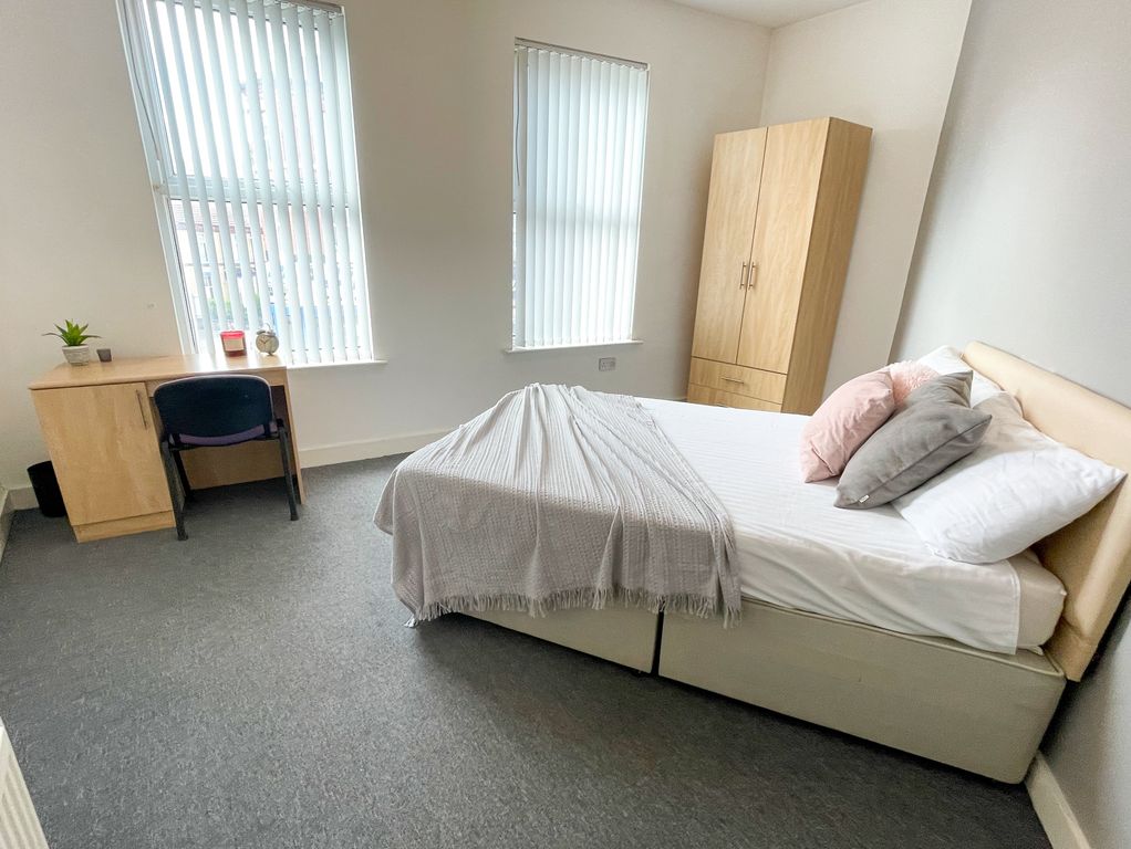 Property photo 3 of 16 File_010