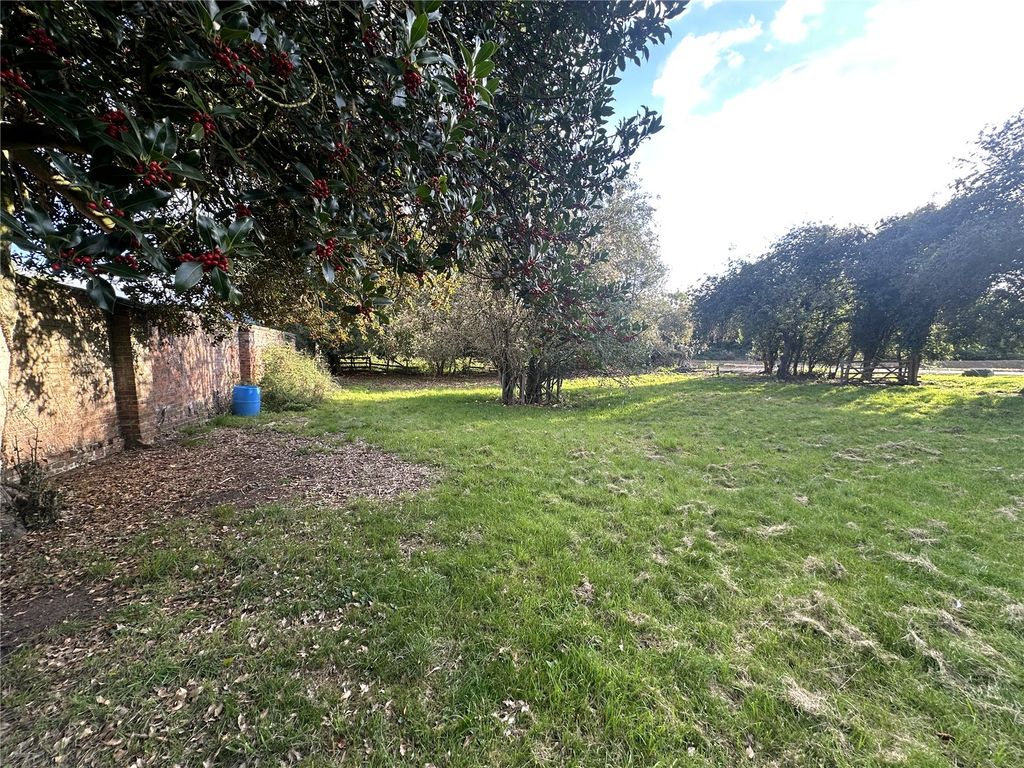 Property photo 2 of 7 Plot