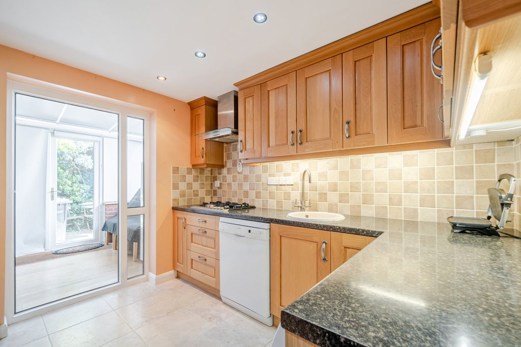 Property photo 3 of 13 Kitchen