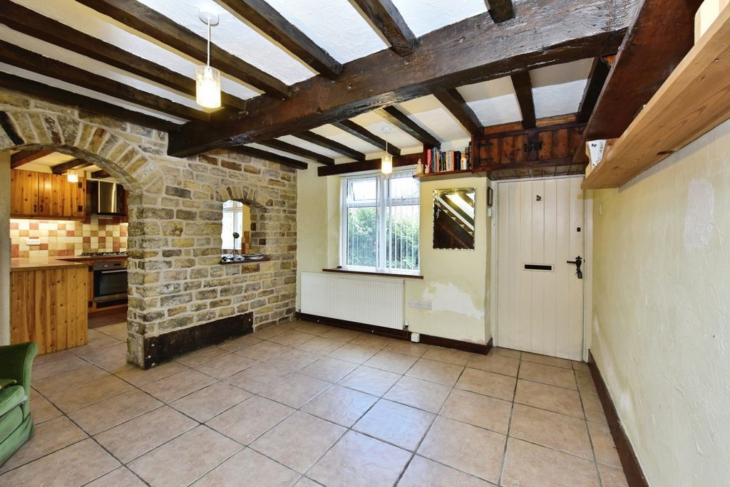 Property photo 2 of 16 Photo