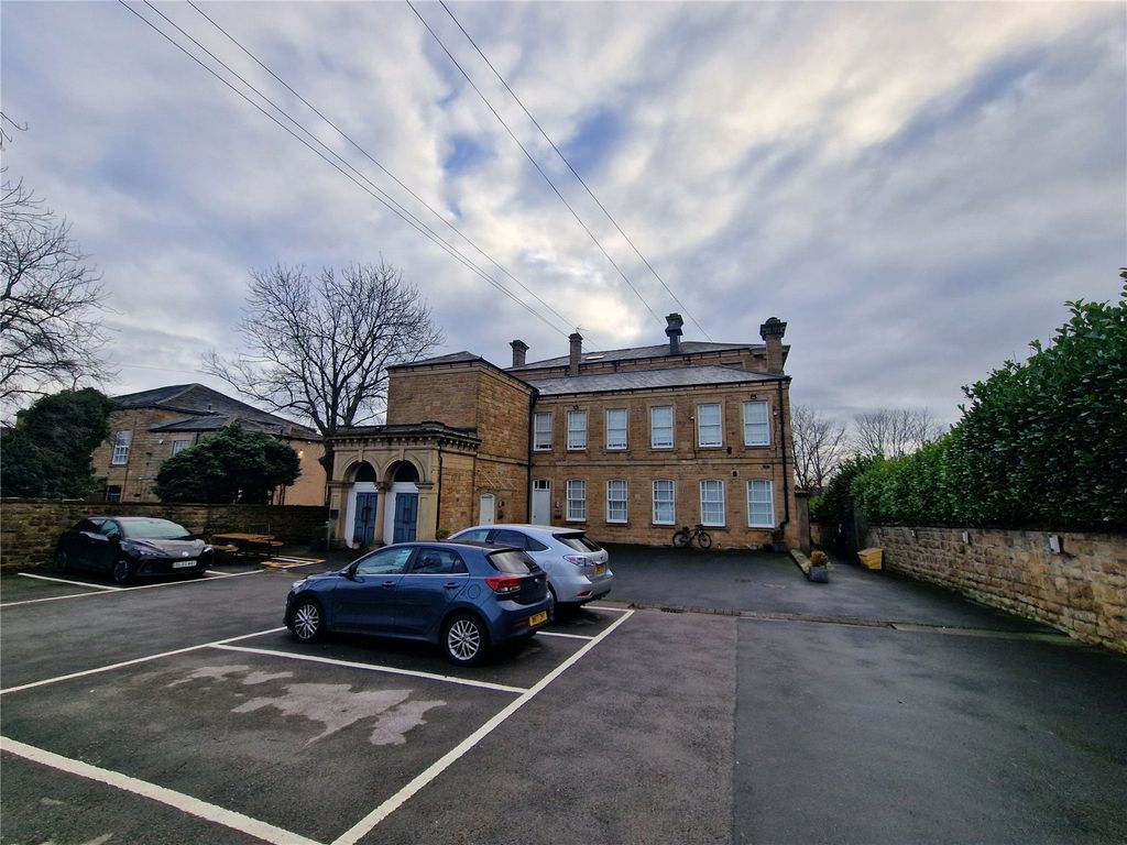 Property photo 2 of 28 Picture No. 02