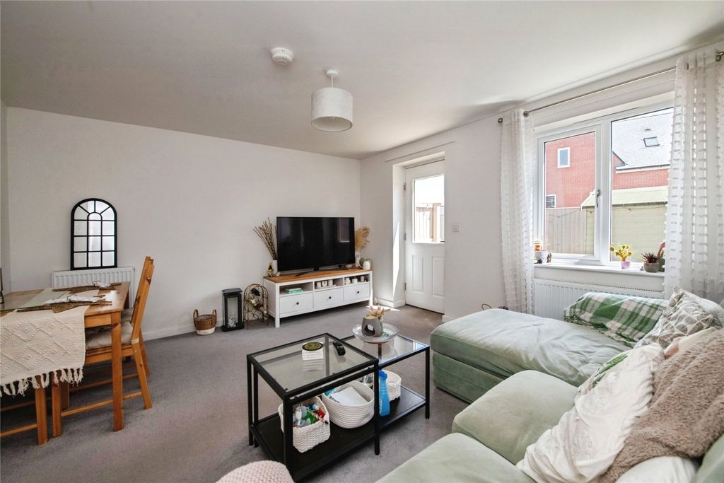Property photo 3 of 11 Picture No. 06