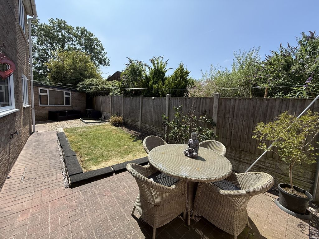 Property photo 2 of 19 Photo 17