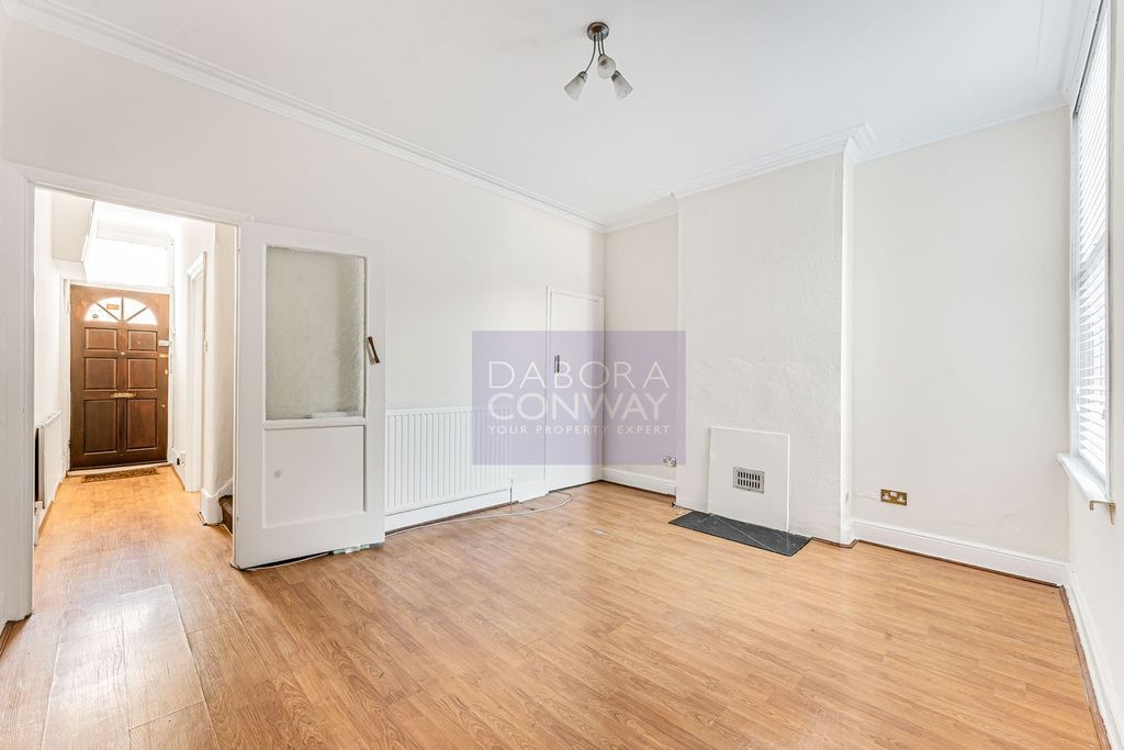 Property photo 2 of 14