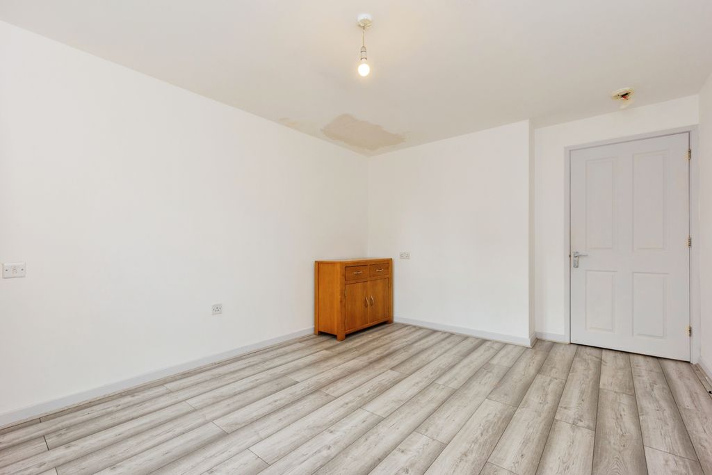 Property photo 2 of 15 Living Room