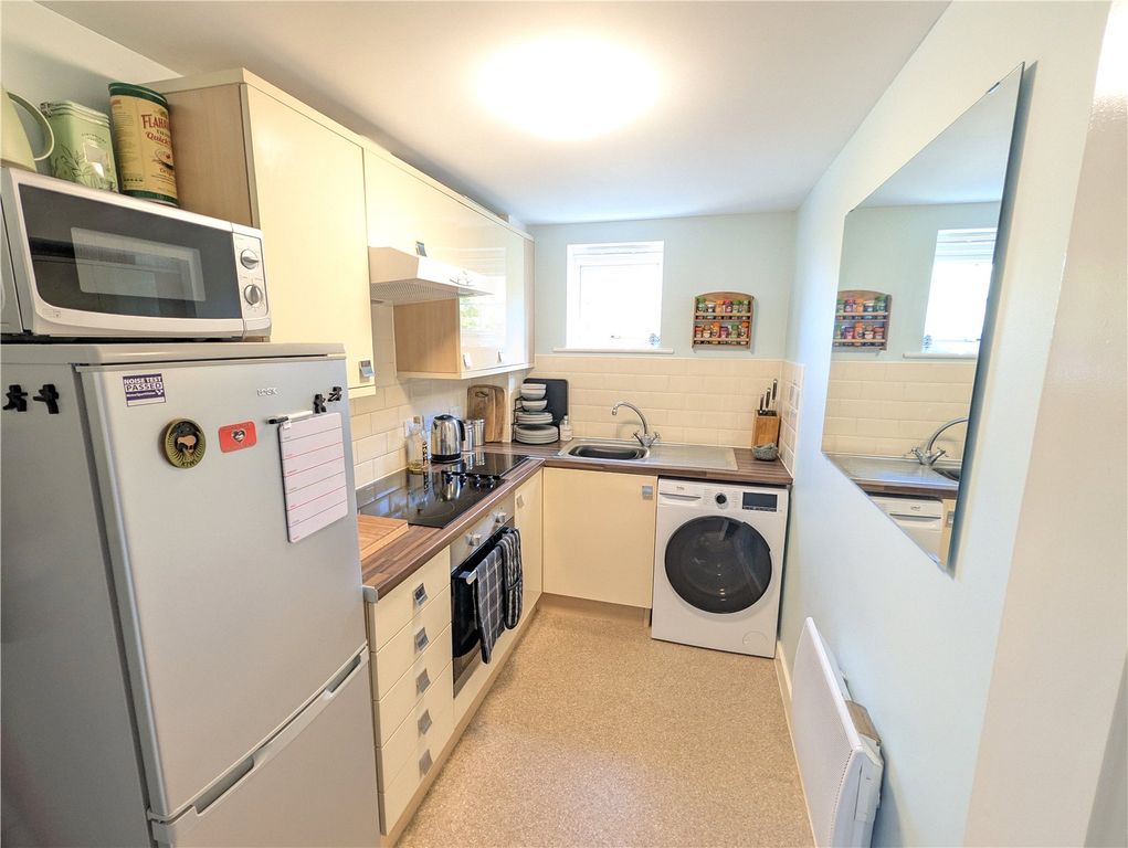 Property photo 3 of 11 Picture No. 06