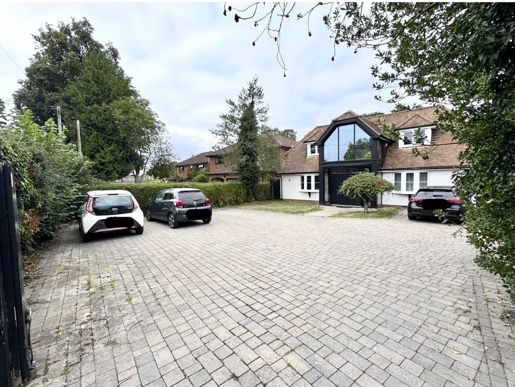 Property photo 1 of 26