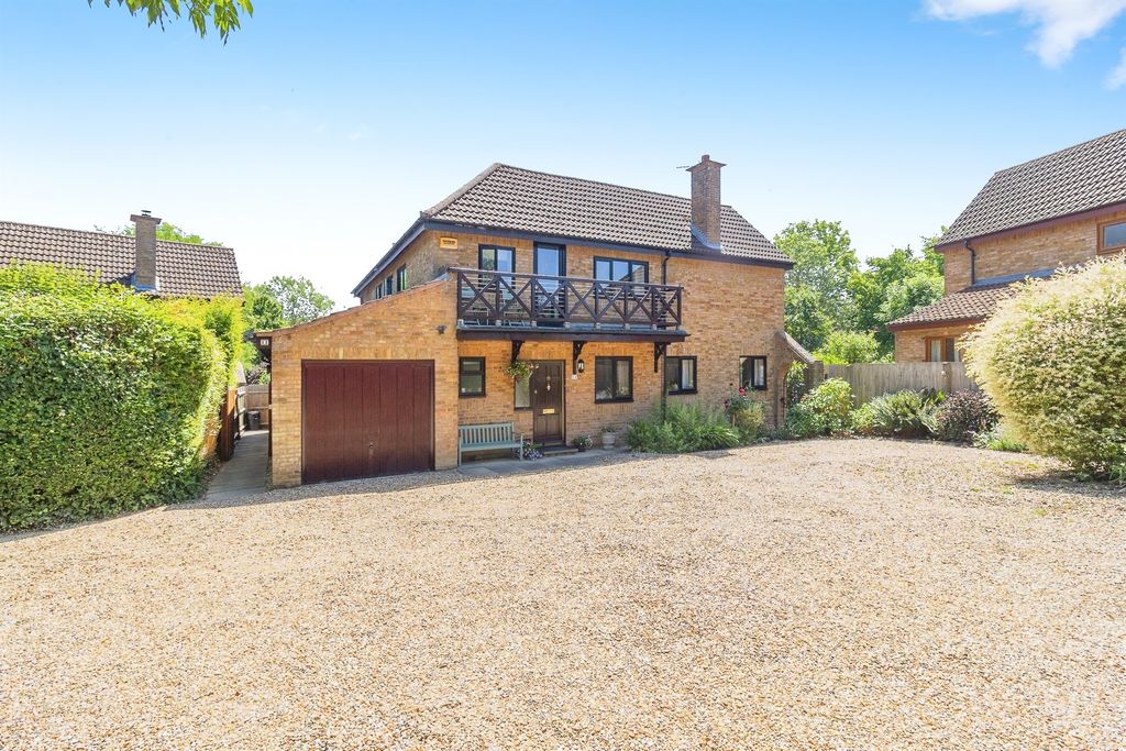 Property photo 1 of 29