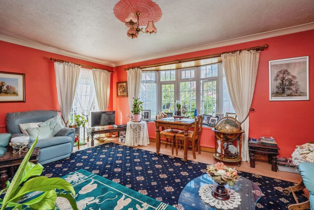 Property photo 3 of 14 Pbox-Img.Jpg