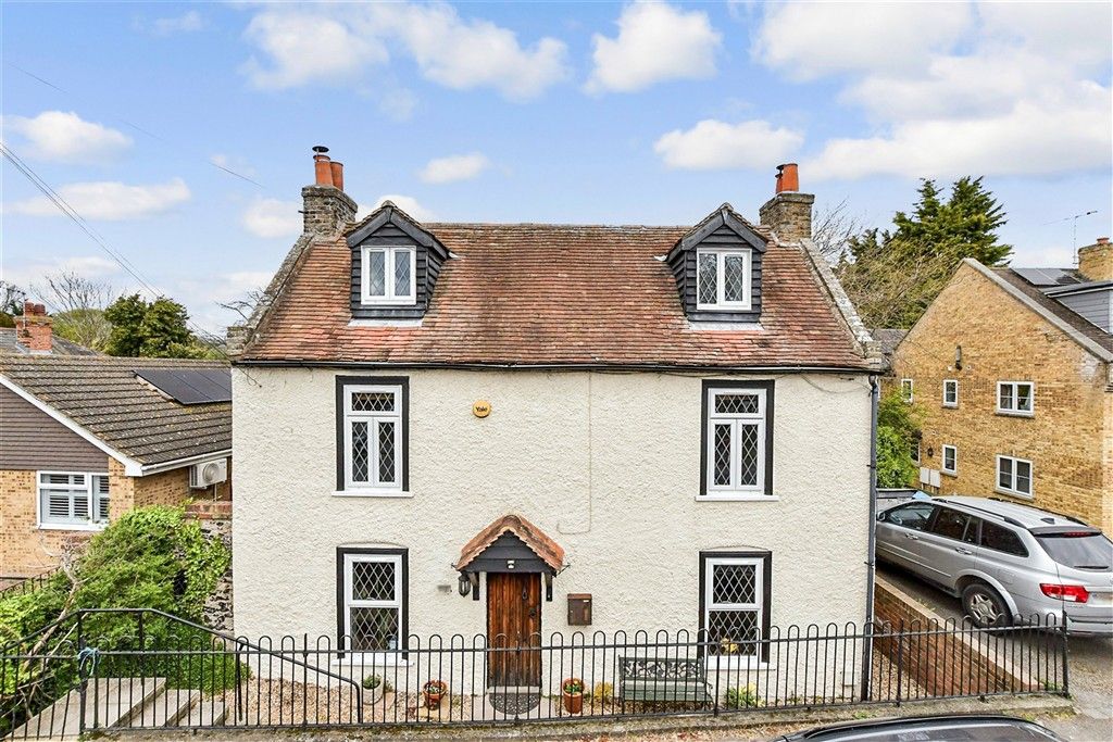 Property photo 1 of 12 Front (Web)