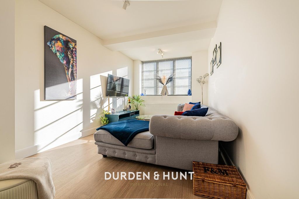 Property photo 3 of 16 Maybank-20.Jpg