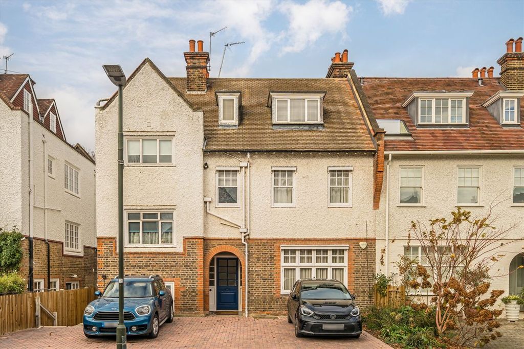 Property photo 1 of 6