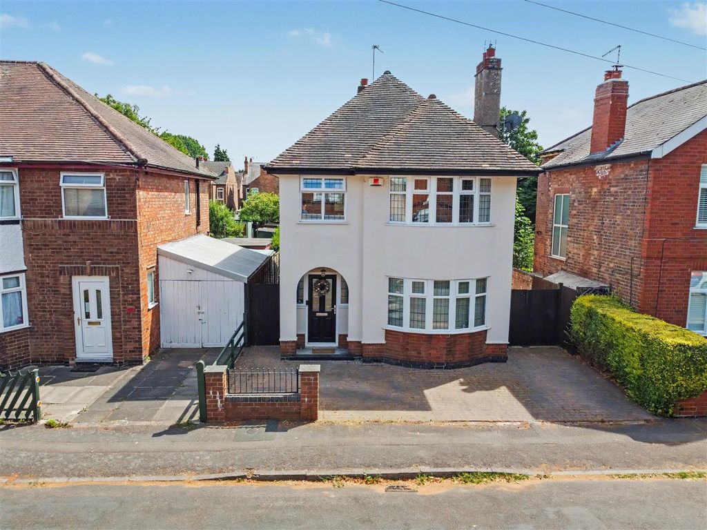 Property photo 1 of 29