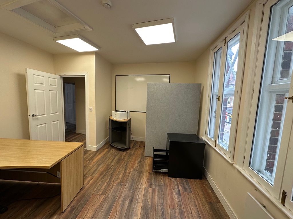 Property photo 3 of 8