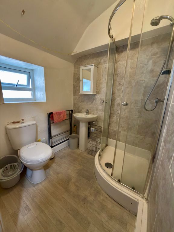 Property photo 3 of 3