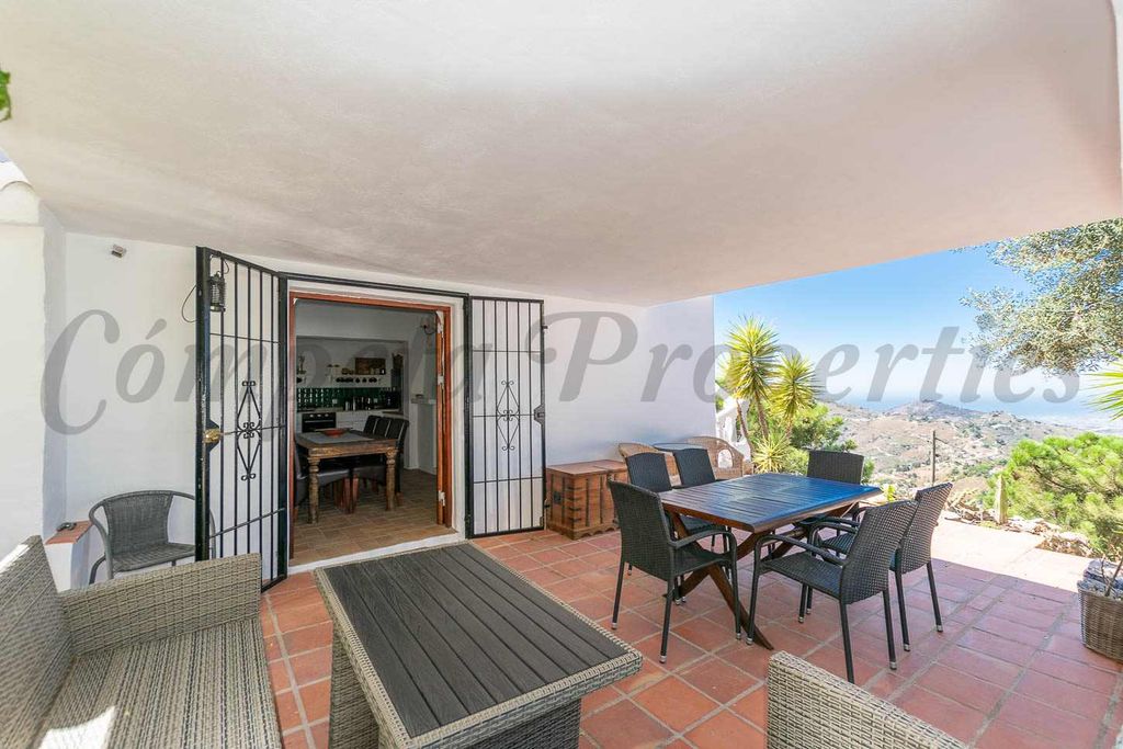 Property photo 3 of 23