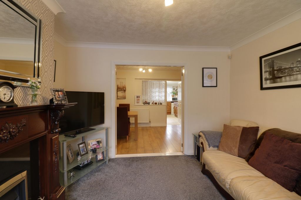 Property photo 2 of 14 Lounge Through To Dining Area