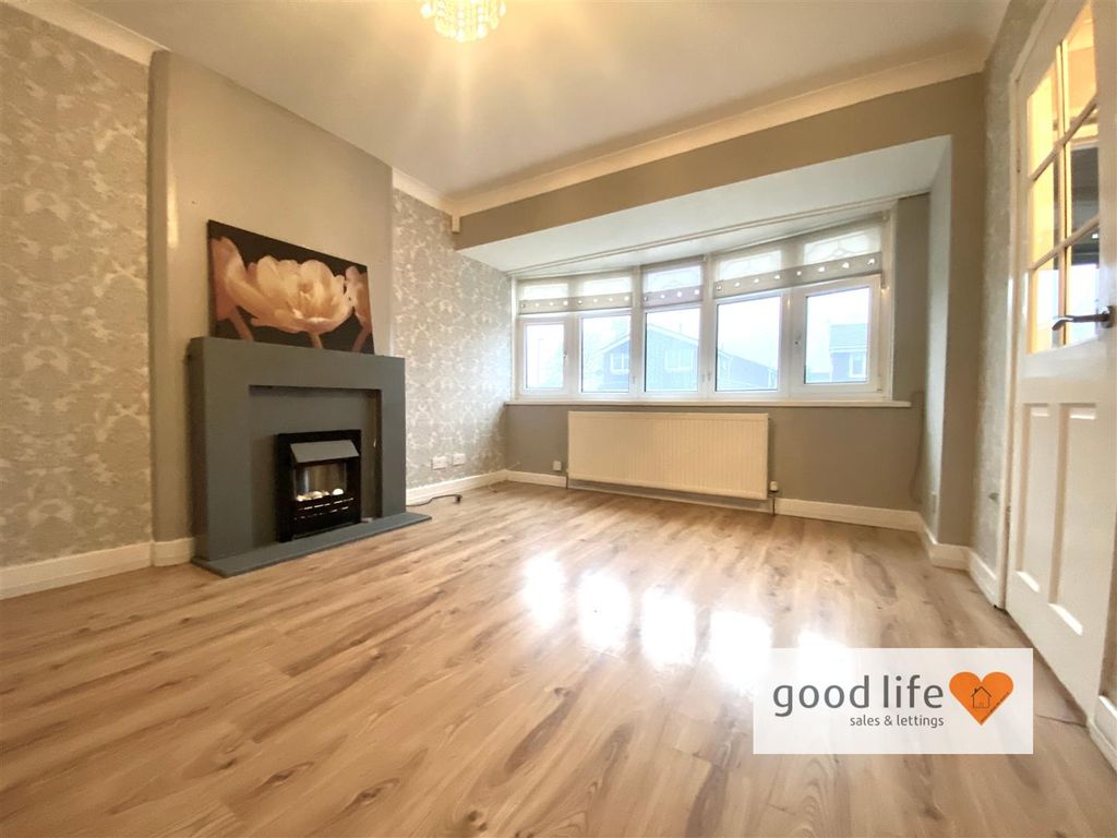 Property photo 2 of 21 20260123_141713709_Ios16Marcross.Jpg