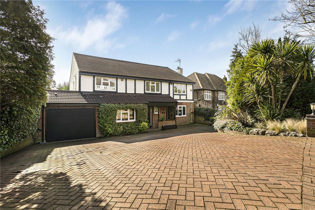 Property photo 2 of 34 Picture No. 84