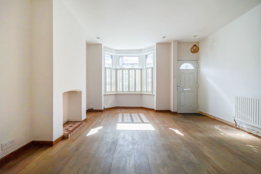 Property photo 2 of 24 1495735 (11).Jpg