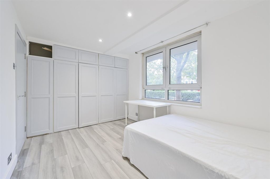 Property photo 2 of 16 Bedroom 4 Shot 2 .Jpeg