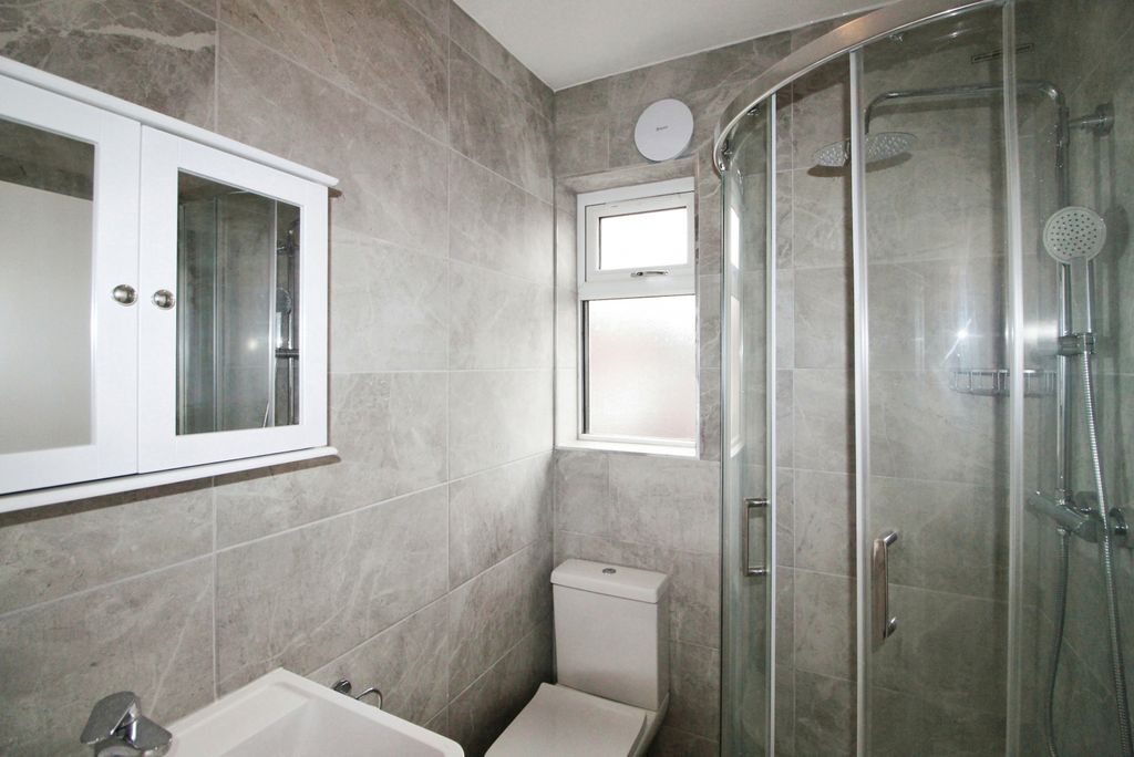 Property photo 3 of 10 Gallery