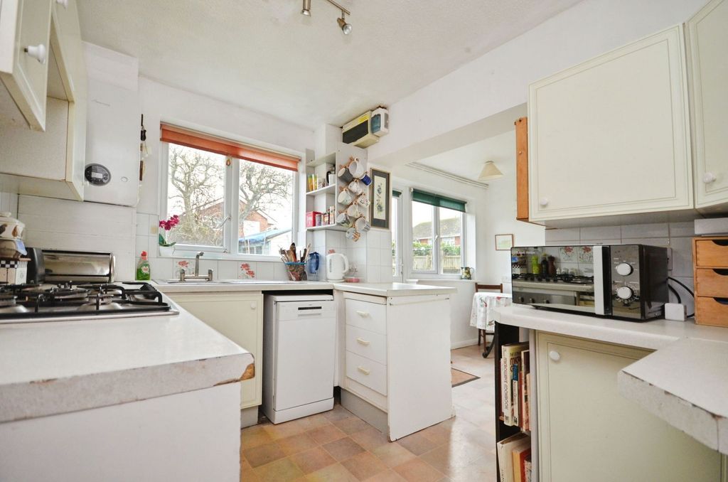 Property photo 3 of 16