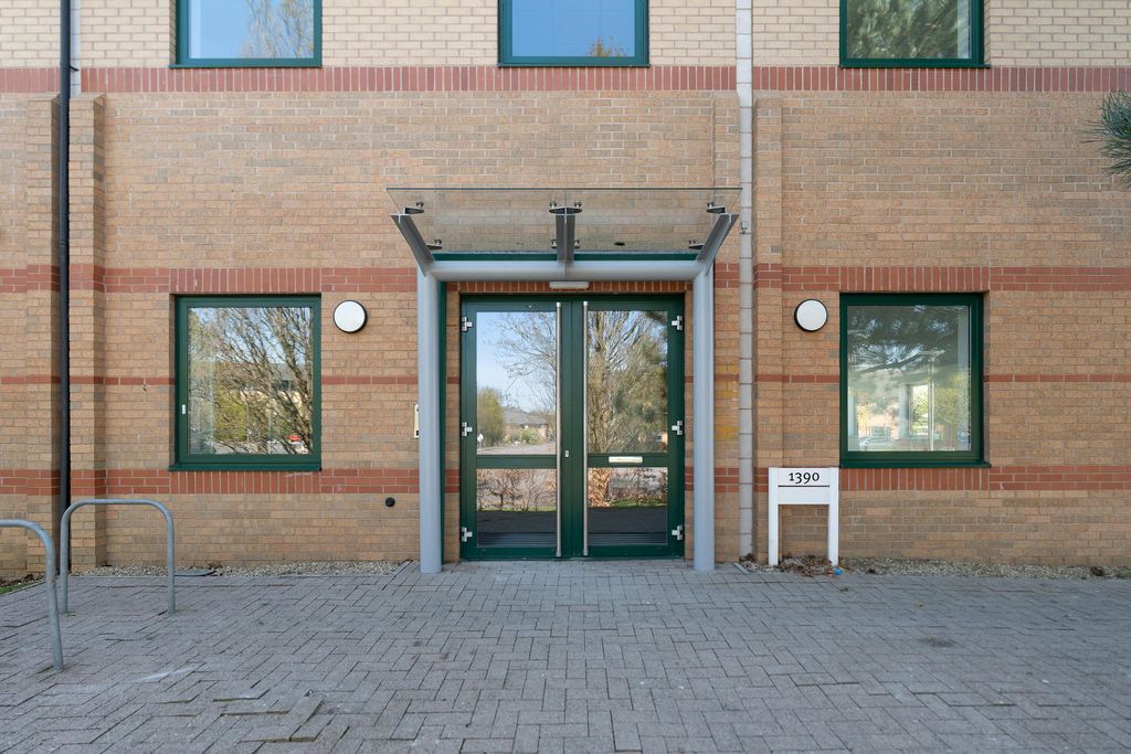 Property photo 2 of 19 Iw110425Ca1390206.Jpg